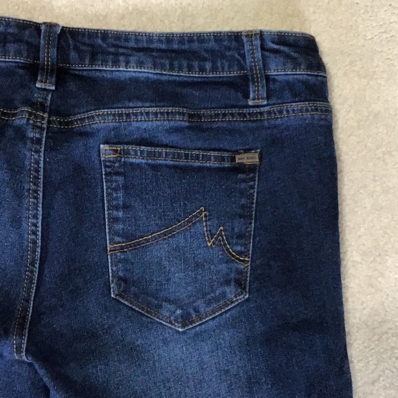 MAX Capri Jeans - Picture 4 of 4